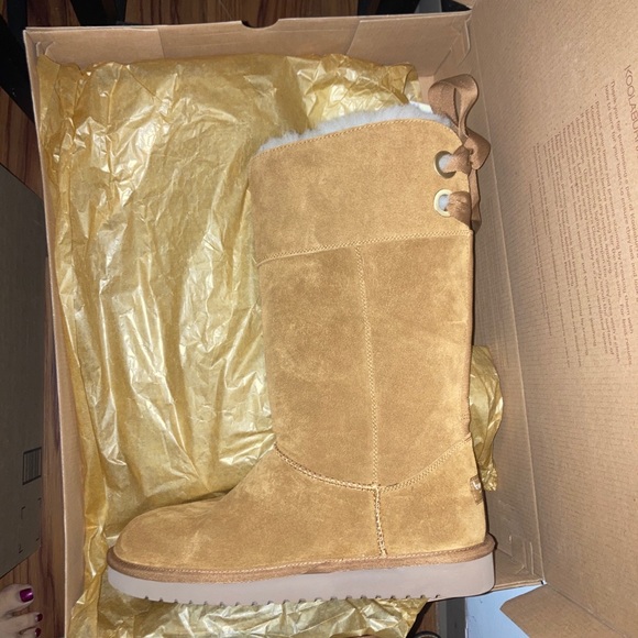 Tall Andrah Boot by Koolaburra by Ugg - Picture 5 of 5